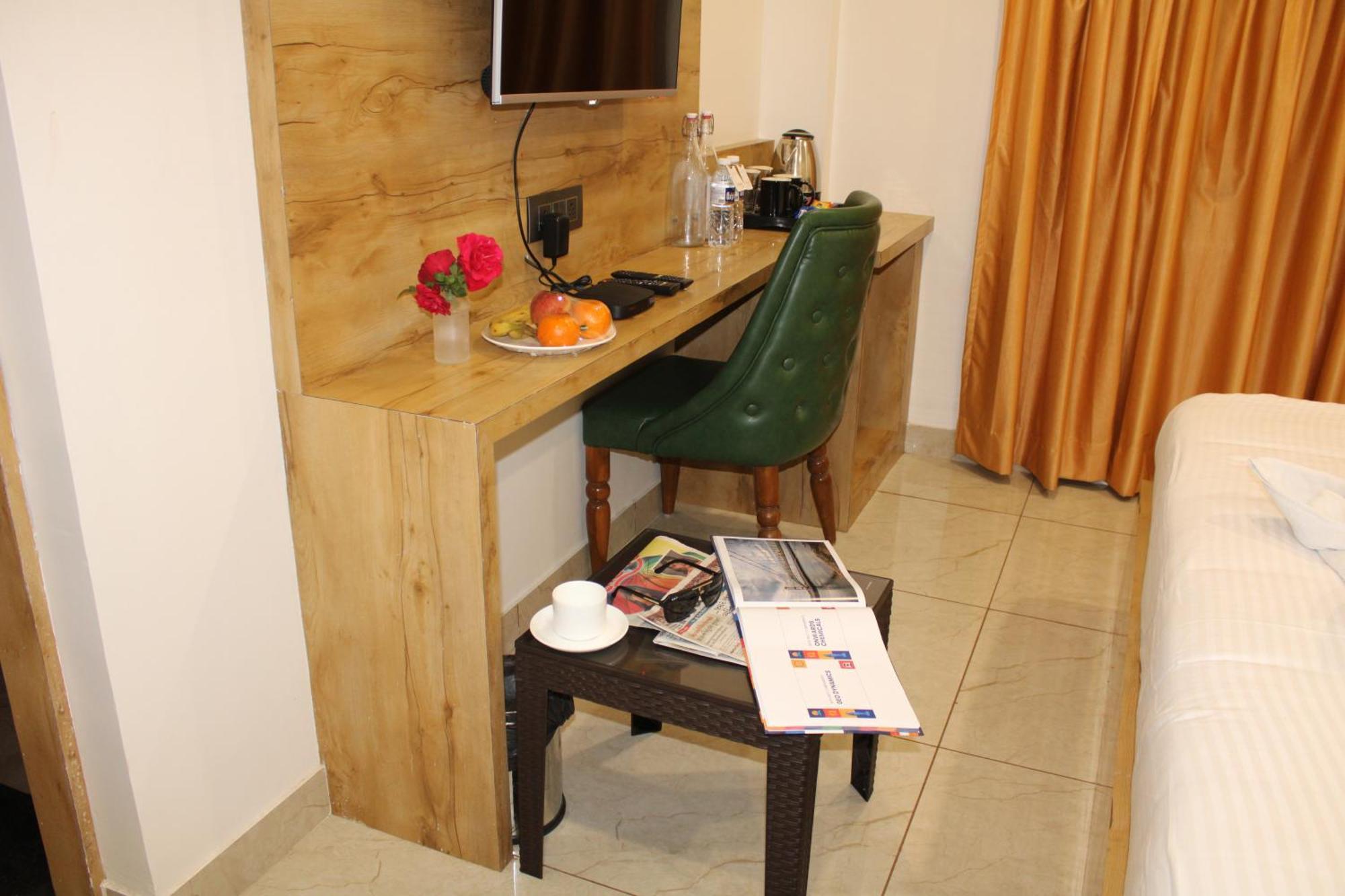 Clarks Collection Somnath Hotel Екстериор снимка