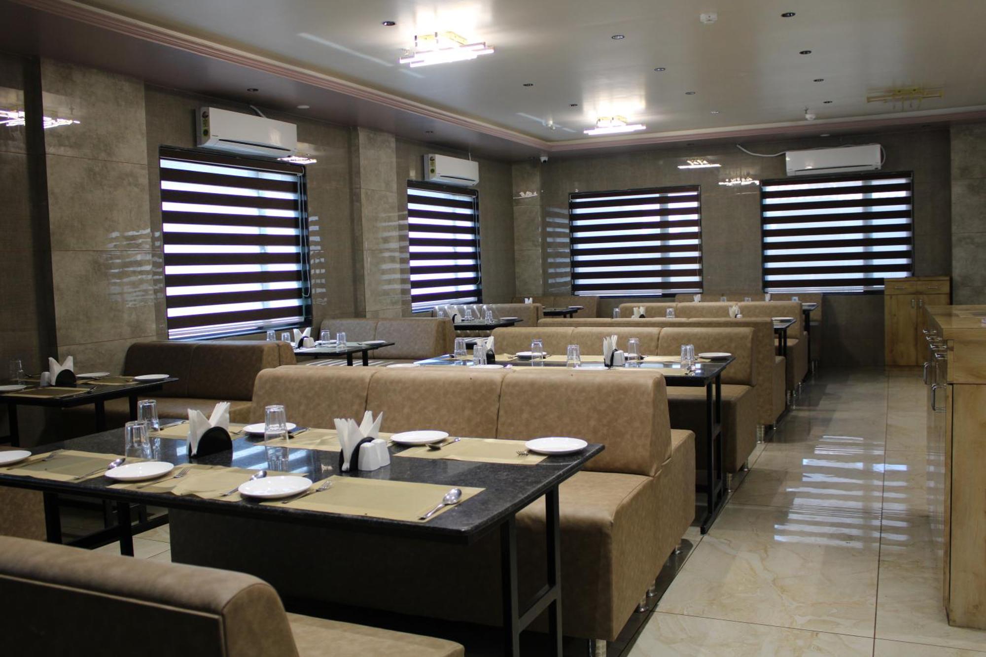 Clarks Collection Somnath Hotel Екстериор снимка